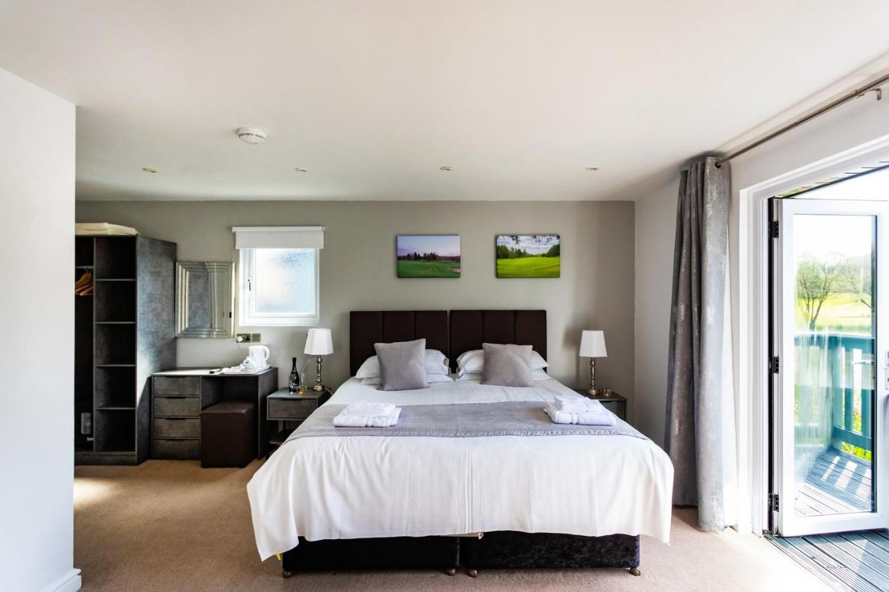 The Vale Golf & Country Club Villa Bishampton Bagian luar foto