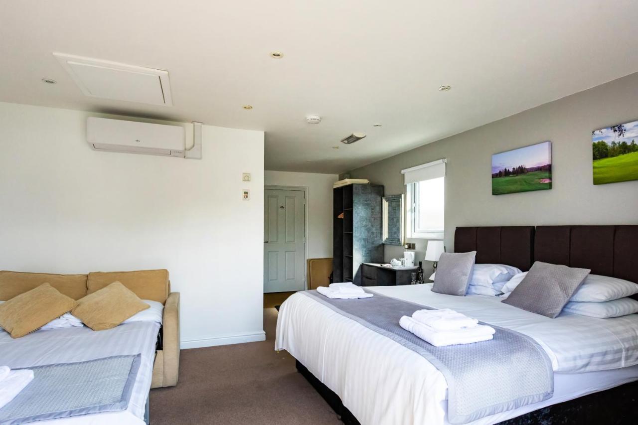 The Vale Golf & Country Club Villa Bishampton Bagian luar foto