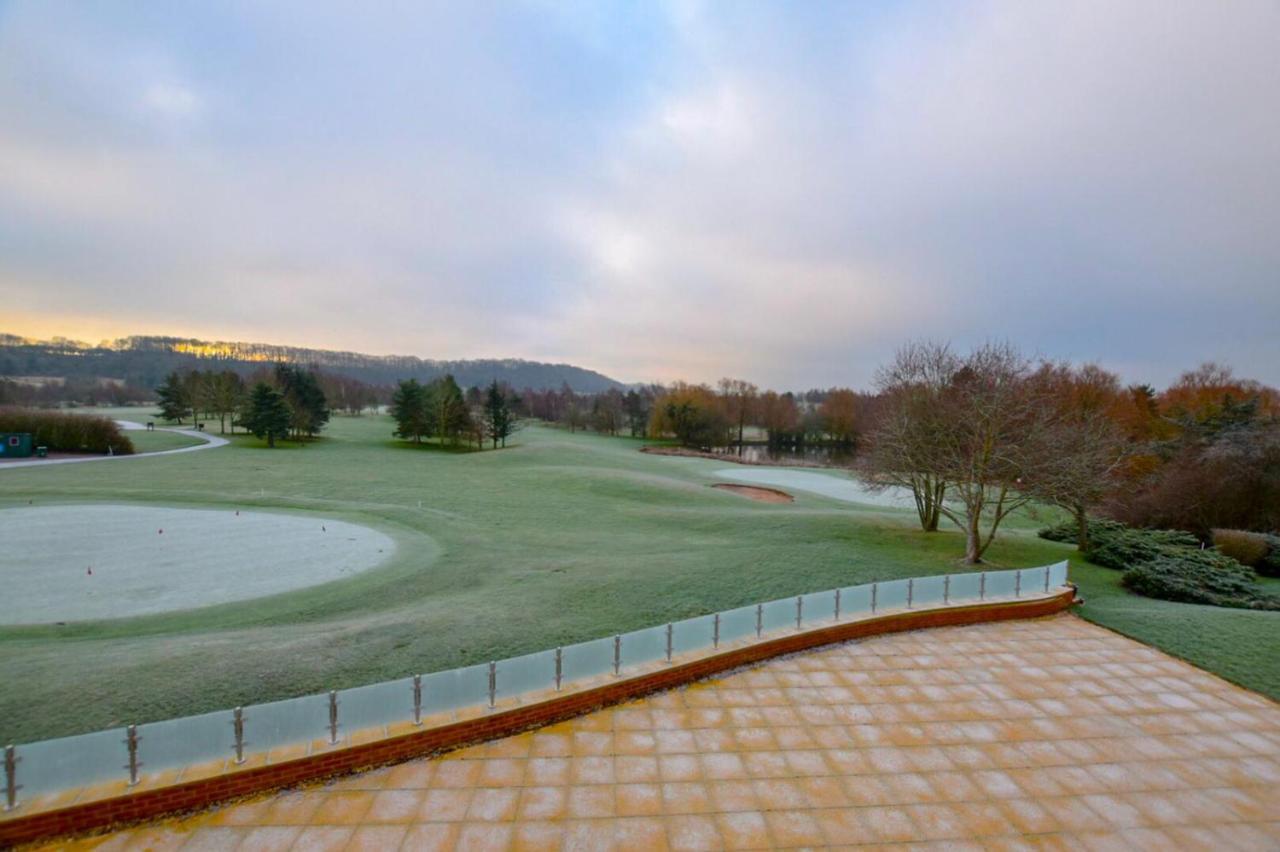 The Vale Golf & Country Club Villa Bishampton Bagian luar foto
